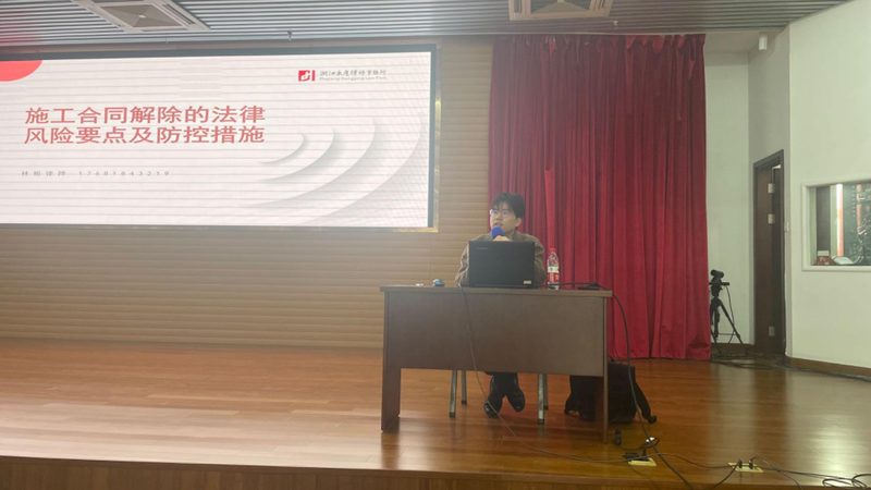 在进行商标注册时，需要准备以下材料：